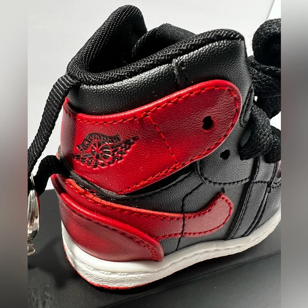 3D Mini Sneaker Keychain‎ Black Red Chicago Style with novelty box